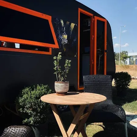 Camp&hostel Хостел *